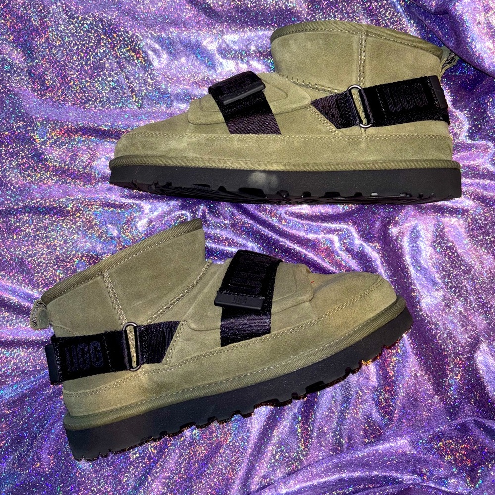UGG Boots Classic Ultra Mini Hybrid